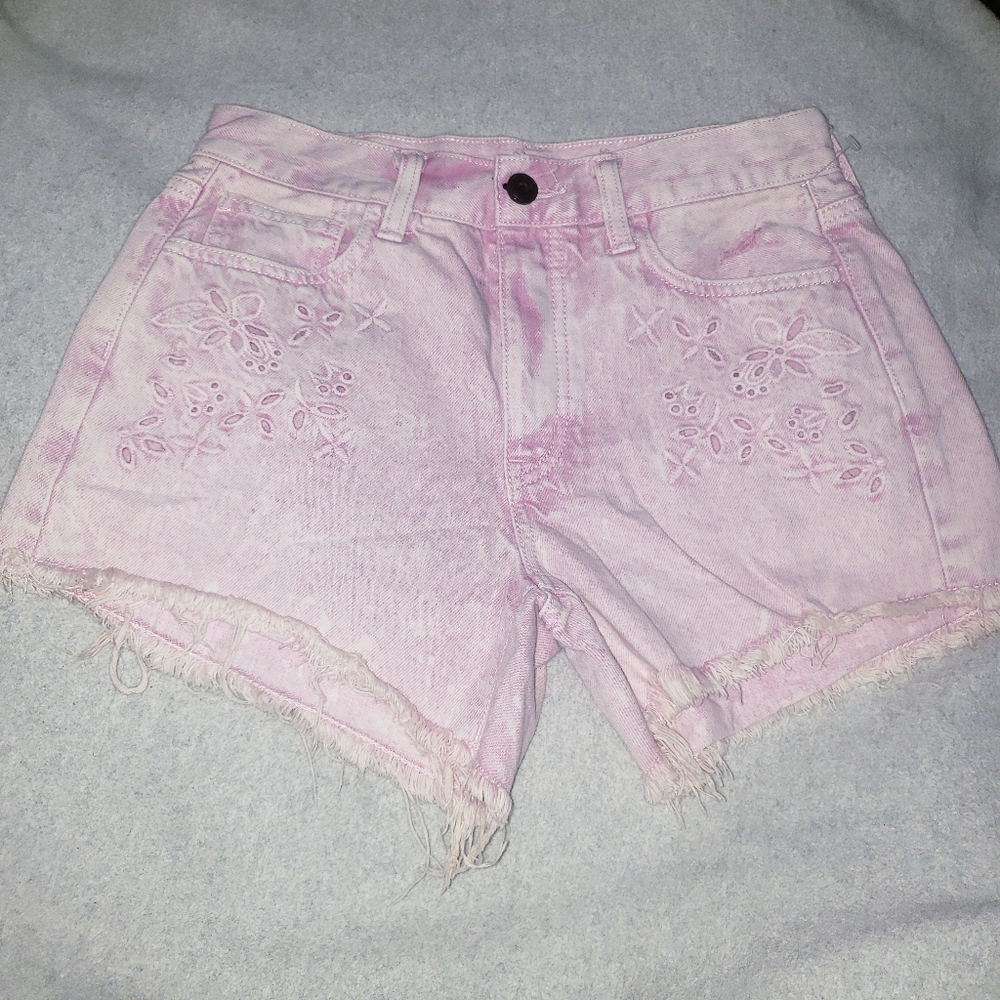 American Eagle Hi-Rise Festival midi shorts